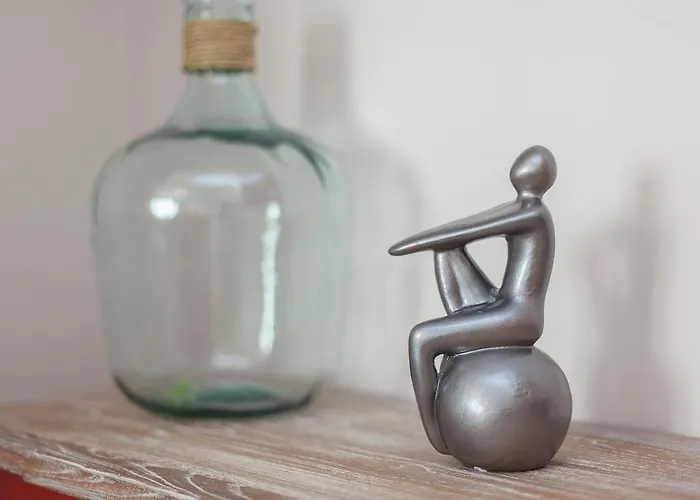 Principe Real 2 Bedrooms 2 Bathrooms, Air-con, Wi-fi, 2nd Floor *