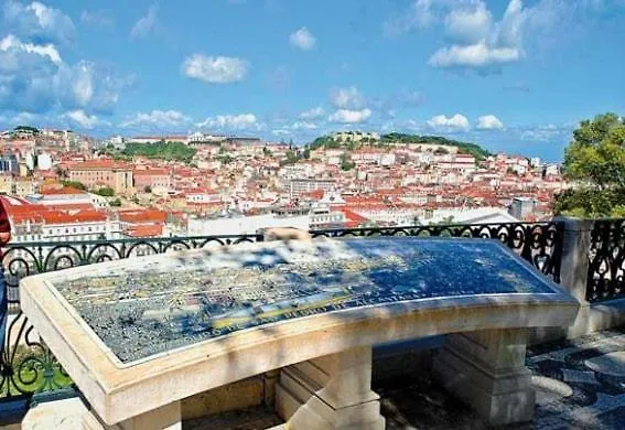 Apartment Principe Real 2 Bedrooms 2 Bathrooms, Air-con, Wi-fi, 2nd Floor *