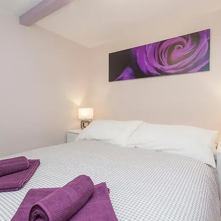 Principe Real 2 Bedrooms 2 Bathrooms, Air-con, Wi-fi, 2nd Floor Апартаменты Лиссабон